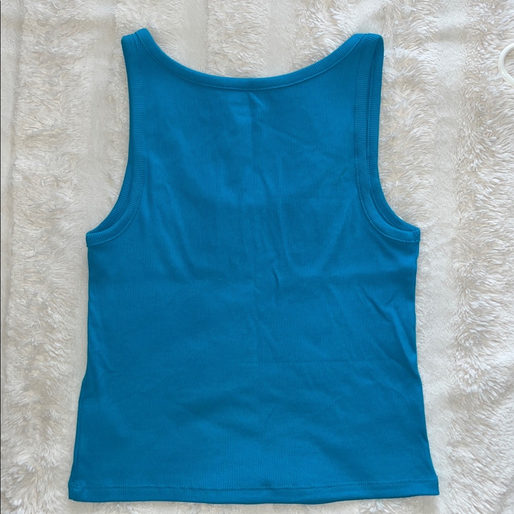 Old Navy Ribbed Tank - Picture 2 of 4